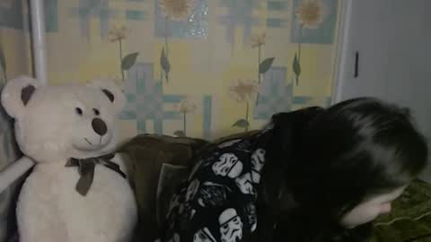 Snapshot of llevella chatting on 10-27-25, 09:35 Sevy online show from 10-27-25, 09:35