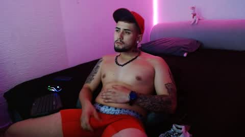 Snapshot of lliamm_2 chatting on 01-25-25, 12:47 lliamm 2 online show from 01-25-25, 12:47