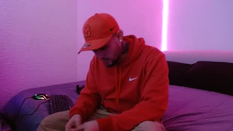 Snapshot of lliamm_2 chatting on 02-07-25, 01:01 lliamm 2 online show from 02-07-25, 01:01