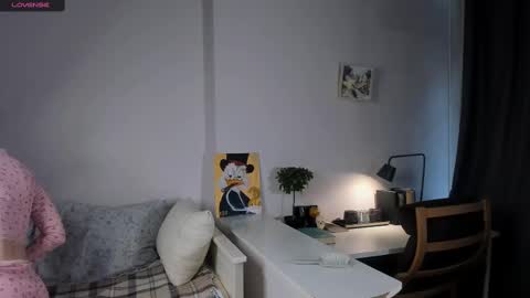 Snapshot of llkadream chatting on 02-15-25, 08:22 Arina online show from 02-15-25, 08:22