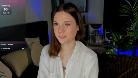 Snapshot of llkadream chatting on 02-24-25, 08:14 Arina online show from 02-24-25, 08:14