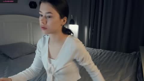 Snapshot of llkadream chatting on 03-02-25, 06:27 Arina online show from 03-02-25, 06:27