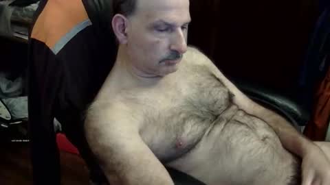 Snapshot of loades182025 chatting on 10-22-25, 02:12 loades182025 online show from 10-22-25, 02:12