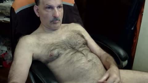 Snapshot of loades182025 chatting on 10-25-25, 04:53 loades182025 online show from 10-25-25, 04:53