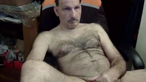 Snapshot of loades182025 chatting on 10-28-25, 02:37 loades182025 online show from 10-28-25, 02:37