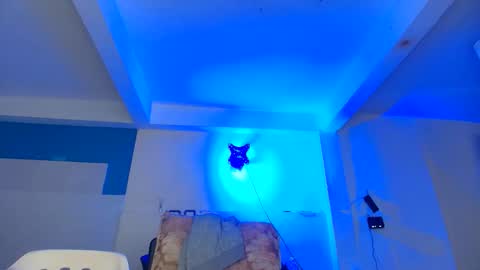 edwin online show from 04-17-26, 03:53