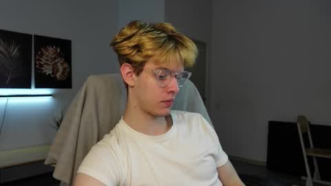 LOGAN FRASER online show from 10-04-25, 06:22