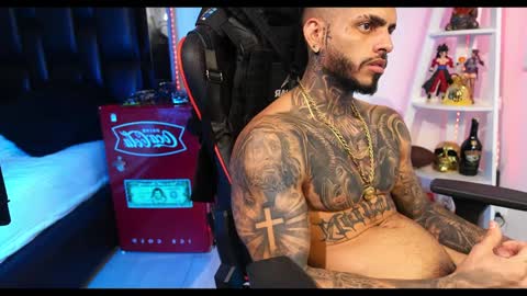 logan_hugh8 online show from 12-19-24, 08:55