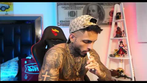 logan_hugh8 online show from 02-24-25, 10:26