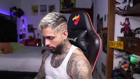 logan_hugh8 online show from 04-13-26, 08:03