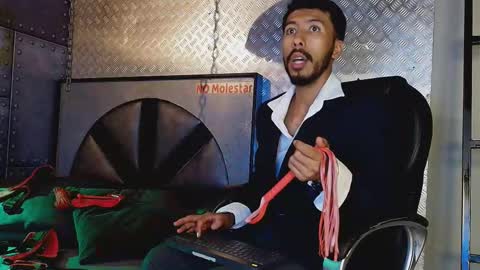 Snapshot of logan_mercer chatting on 12-04-25, 04:11 logan_mercer online show from 12-04-25, 04:11