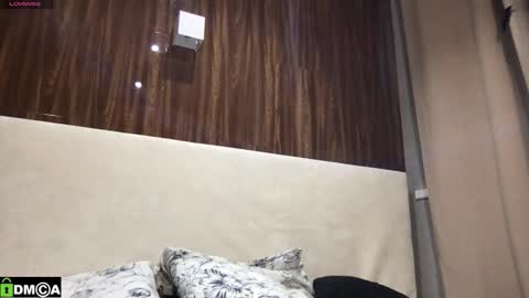 Snapshot of logan_mett chatting on 11-19-25, 04:40 Logan online show from 11-19-25, 04:40