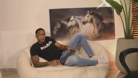 Snapshot of logan_varela chatting on 02-01-25, 11:16 logan_varela online show from 02-01-25, 11:16