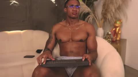 Snapshot of logan_varela chatting on 02-20-25, 01:25 logan_varela online show from 02-20-25, 01:25