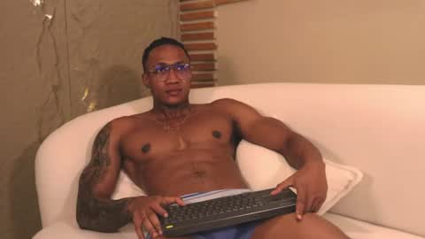 Snapshot of logan_varela chatting on 03-01-25, 12:07 logan_varela online show from 03-01-25, 12:07