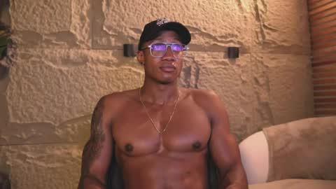 Snapshot of logan_varela chatting on 03-12-25, 10:39 logan_varela online show from 03-12-25, 10:39