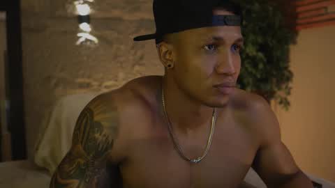 Snapshot of logan_varela chatting on 10-22-25, 02:28 logan_varela online show from 10-22-25, 02:28