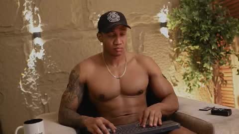 logan_varela online show from 11-26-25, 12:17