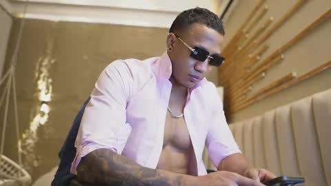 logan_varela online show from 04-23-26, 05:37