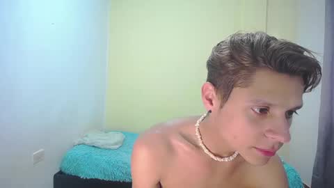 Snapshot of loganevans8 chatting on 01-26-25, 01:04 Logan online show from 01-26-25, 01:04