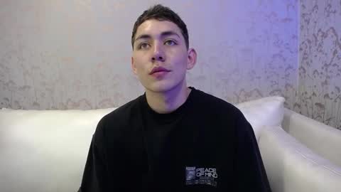 Snapshot of loganfoster_ chatting on 12-01-25, 08:03 Loganfoster online show from 12-01-25, 08:03