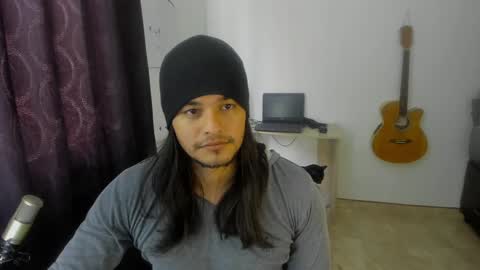 Snapshot of loganhot22 chatting on 01-02-25, 01:19 Logan online show from 01-02-25, 01:19