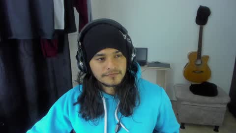 Snapshot of loganhot22 chatting on 01-15-25, 05:40 Logan online show from 01-15-25, 05:40