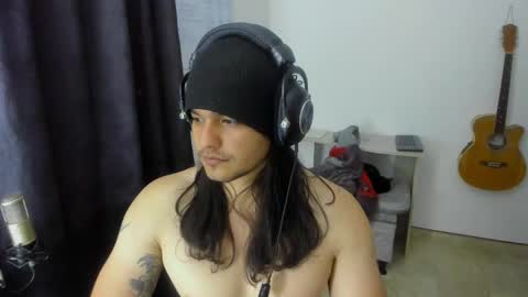 Snapshot of loganhot22 chatting on 02-15-25, 03:20 Logan online show from 02-15-25, 03:20