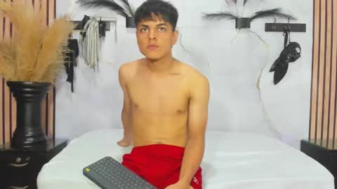 loganjhonson online show from 10-08-25, 02:42