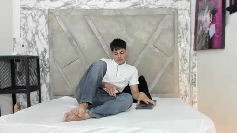 loganjhonson online show from 10-14-25, 03:07