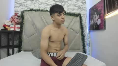 loganjhonson online show from 11-20-25, 02:12