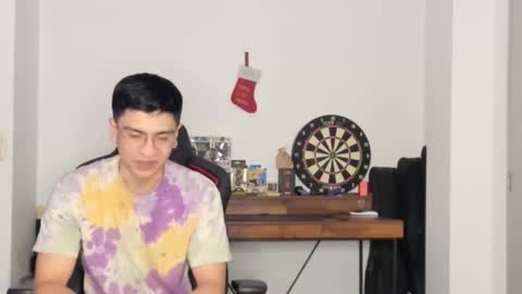 Snapshot of logannick chatting on 02-18-25, 08:27 Logan online show from 02-18-25, 08:27