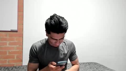 Snapshot of logannick chatting on 12-18-25, 08:31 Logan online show from 12-18-25, 08:31