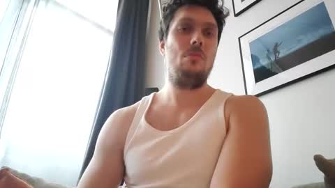 Icelandick online show from 12-13-24, 02:38