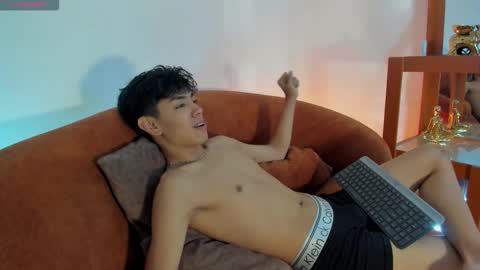 logantwink18 online show from 10-15-25, 01:11