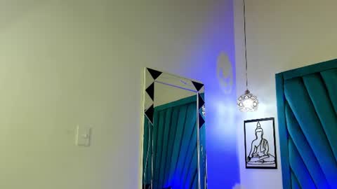 Logan Wolf online show from 07-28-26, 04:39