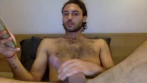 logeil27 online show from 11-04-25, 08:35