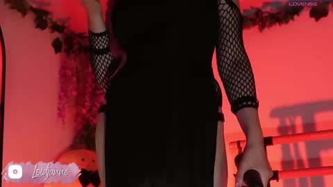 Janne Miller 9pm to 3am GMT-5 online show from 09-20-25, 04:35