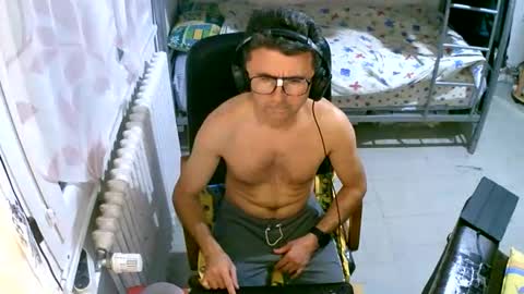 lokoum39 online show from 10-19-25, 06:41