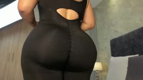 Lola Sweet online show from 04-29-26, 11:25