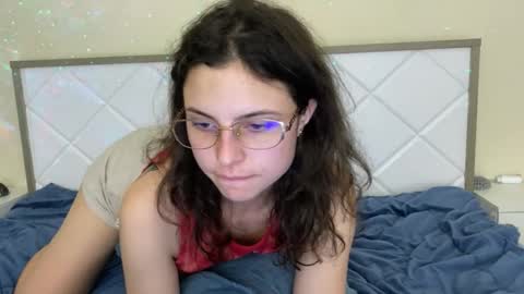 Snapshot of lola_aspis chatting on 10-03-25, 04:48 lola_aspis online show from 10-03-25, 04:48