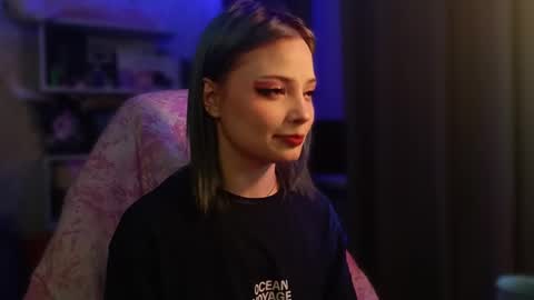 lola online show from 12-17-25, 10:10