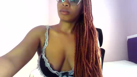 Lola Coco online show from 03-17-26, 04:50