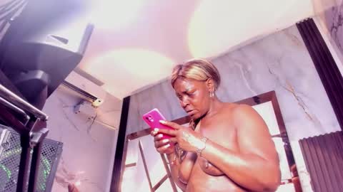 Lola online show from 03-14-26, 11:43