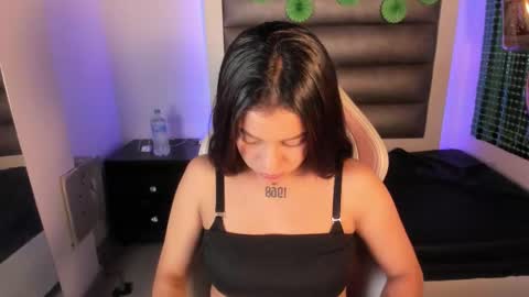 lola_js online show from 03-18-26, 03:53