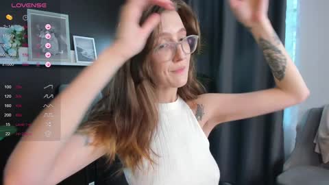 Lola online show from 12-11-24, 09:09