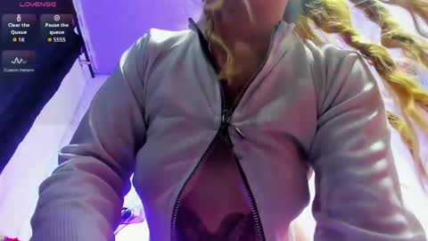 lola_wish online show from 05-01-26, 12:59