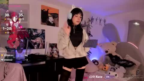 Lola Bunny online show from 10-21-25, 02:12