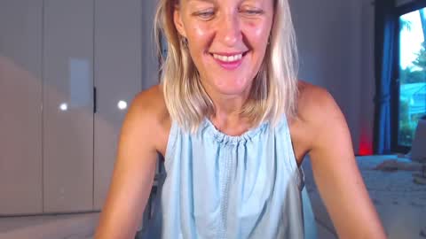 Lola online show from 04-23-26, 10:58