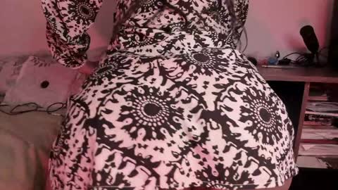 lolaasmith_21 online show from 02-06-25, 10:53